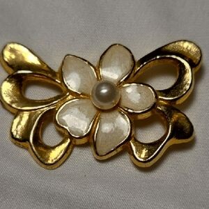 Elegant Gold and White Floral Brooch